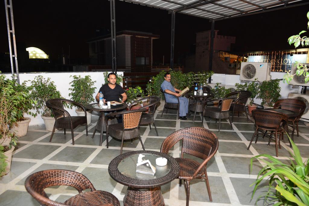Hotel Cabana @ Pahar Ganj Neu-Delhi Exterior foto