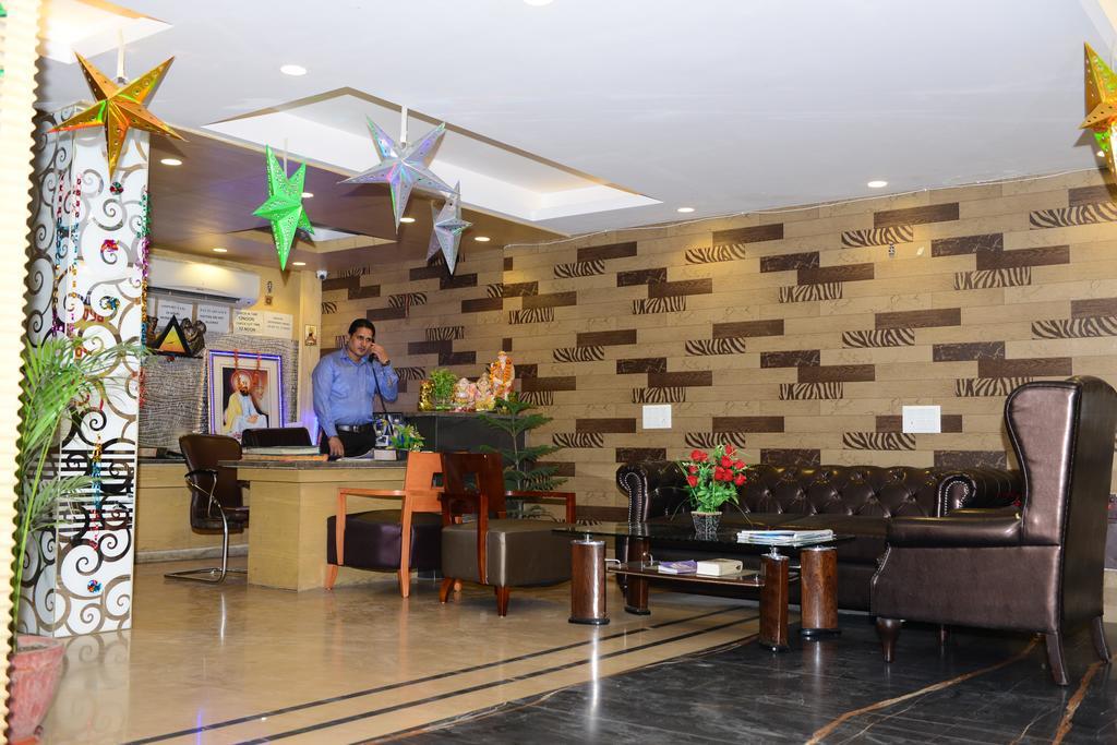 Hotel Cabana @ Pahar Ganj Neu-Delhi Exterior foto