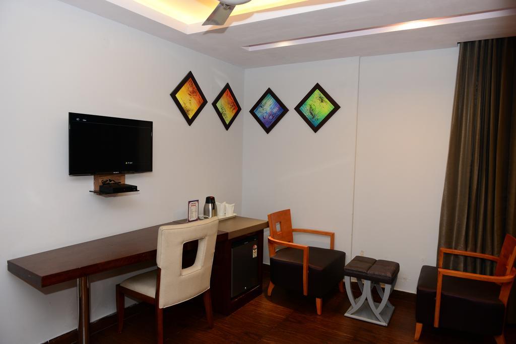 Hotel Cabana @ Pahar Ganj Neu-Delhi Exterior foto